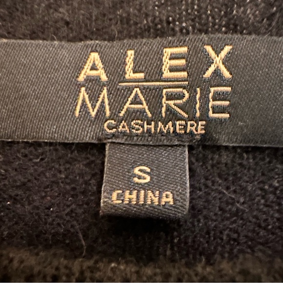 Alex Marie Black 100 Percent Cashmere Short Sleeve Sweater in Size Small - Picture 3 of 6